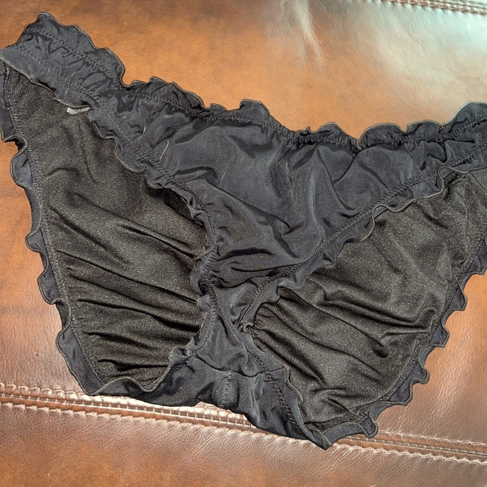 Victoria’s Secret ruffle cheeky